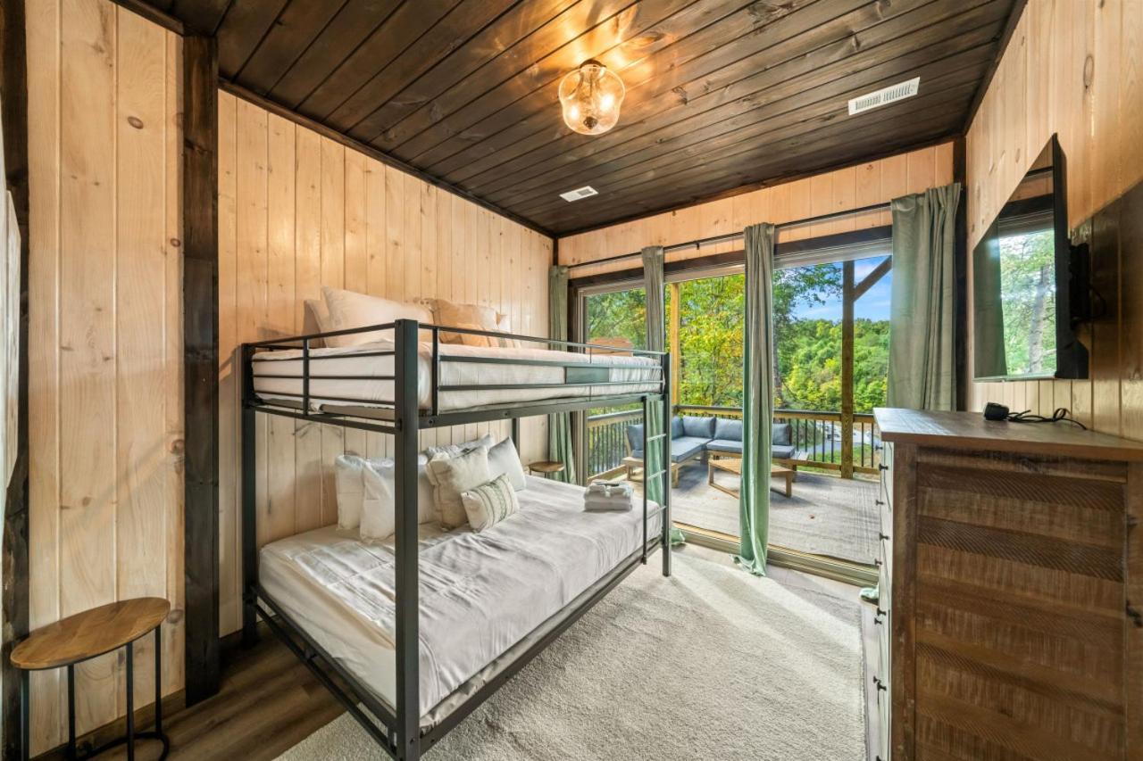 Cozy Cove Retreat W Lake View Hot Tub Firepit Dandridge Εξωτερικό φωτογραφία